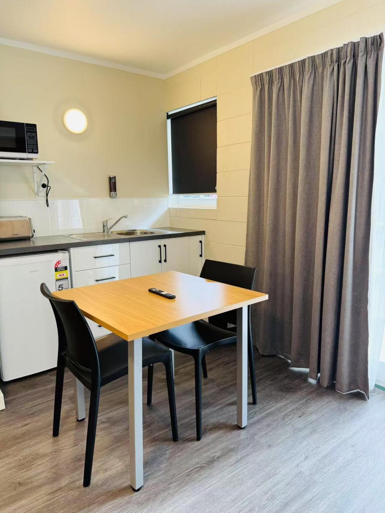 Colonial City Motel Hamilton Kültér fotó